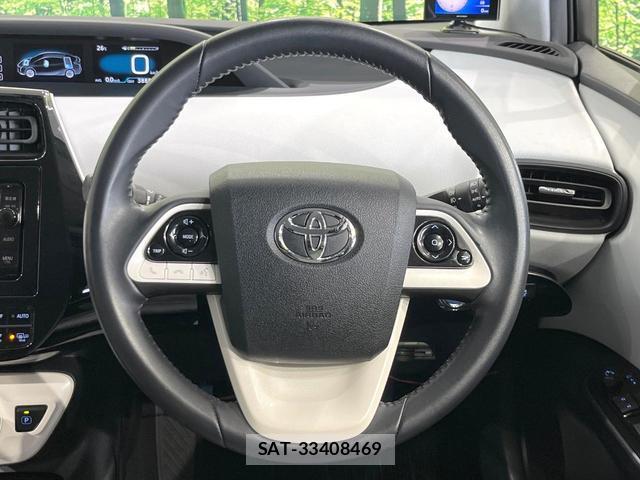 Toyota PRIUS 2016-06 8221096-10
