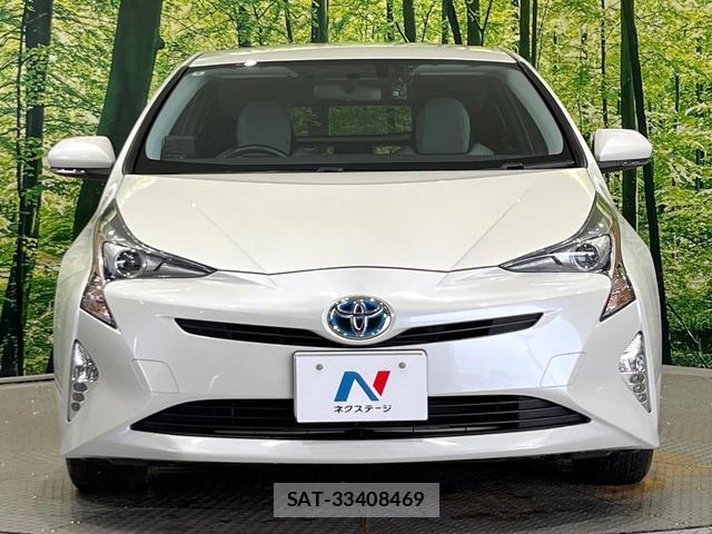 Toyota PRIUS 2016-06 8221096-13