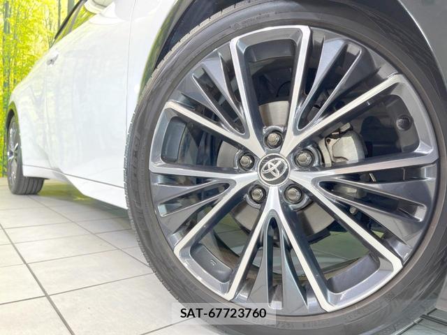 Toyota PRIUS 2023-06 8221228-12