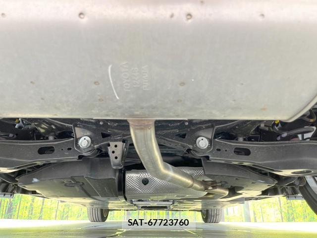 Toyota PRIUS 2023-06 8221228-18