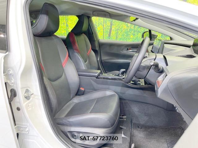 Toyota PRIUS 2023-06 8221228-7