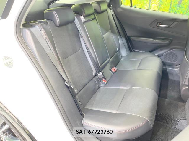 Toyota PRIUS 2023-06 8221228-8