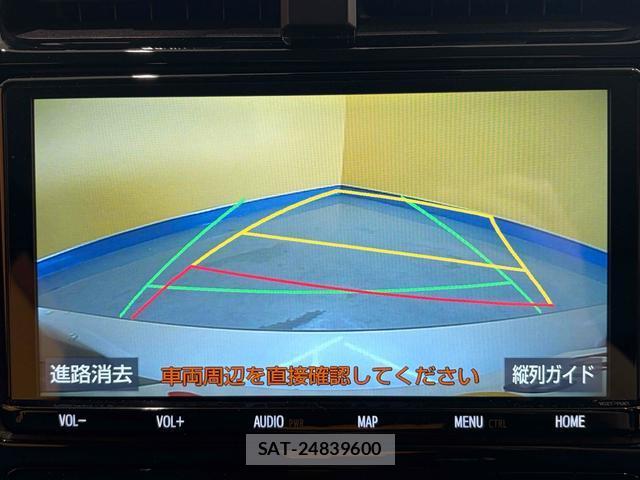 Toyota PRIUS 2019-08 8221301-2