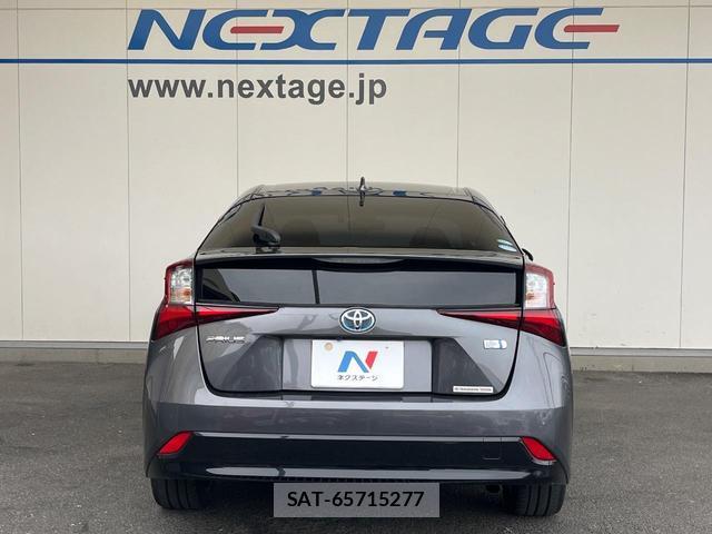 Toyota PRIUS 2020-03 8221349-15