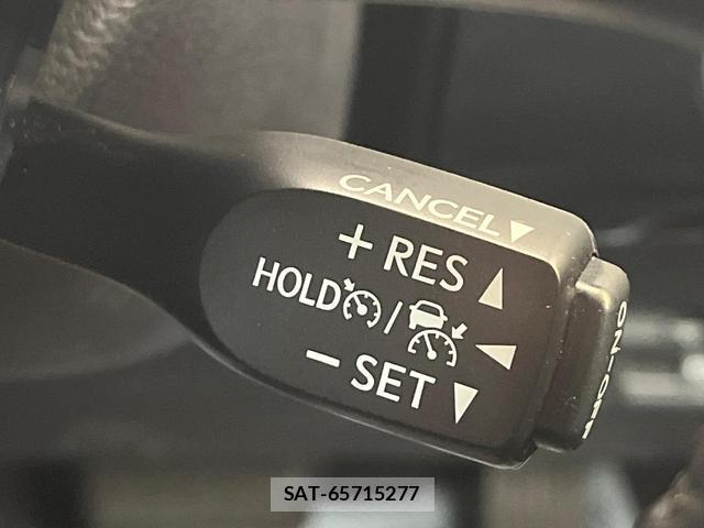 Toyota PRIUS 2020-03 8221349-4