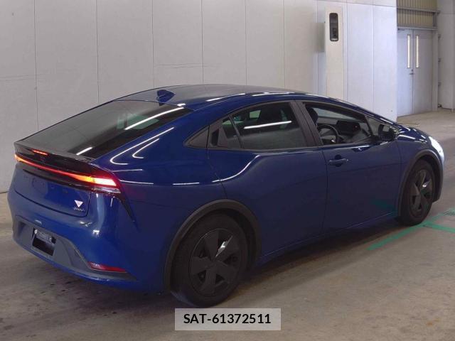 Toyota PRIUS 2023-05 8221422-4