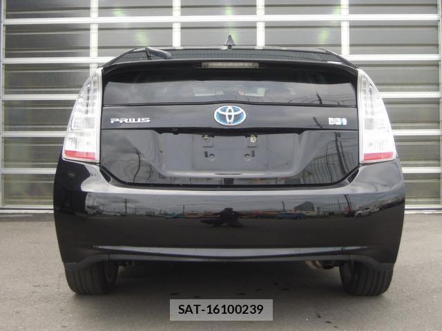 Toyota PRIUS 2009-06 8221735-2