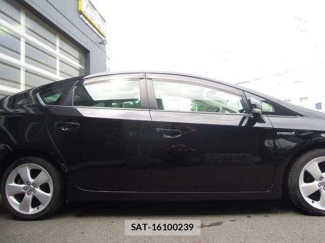Toyota PRIUS 2009-06 8221735-3