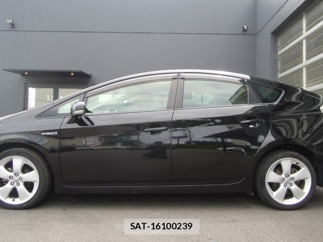 Toyota PRIUS 2009-06 8221735-4