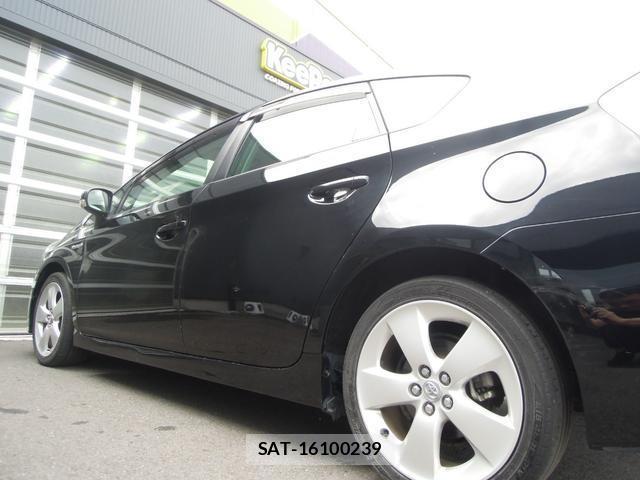 Toyota PRIUS 2009-06 8221735-8
