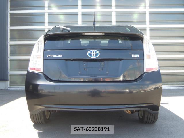 Toyota PRIUS 2010-04 8221736-2