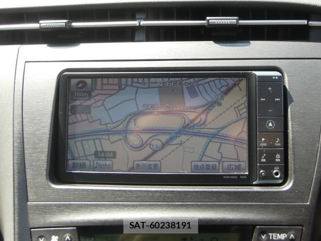 Toyota PRIUS 2010-04 8221736-9