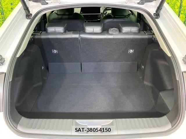 Toyota PRIUS 2023-02 8222125-10