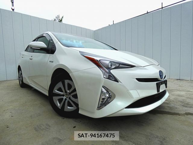 Toyota PRIUS 2016-04 8222146-0