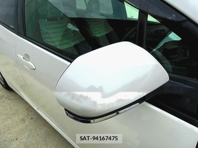 Toyota PRIUS 2016-04 8222146-19