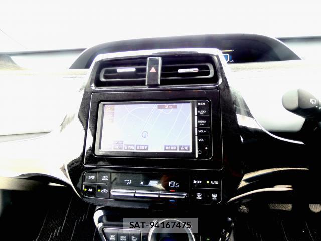 Toyota PRIUS 2016-04 8222146-5