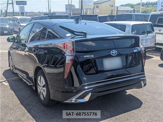 Toyota PRIUS 2016-09 8222210-7