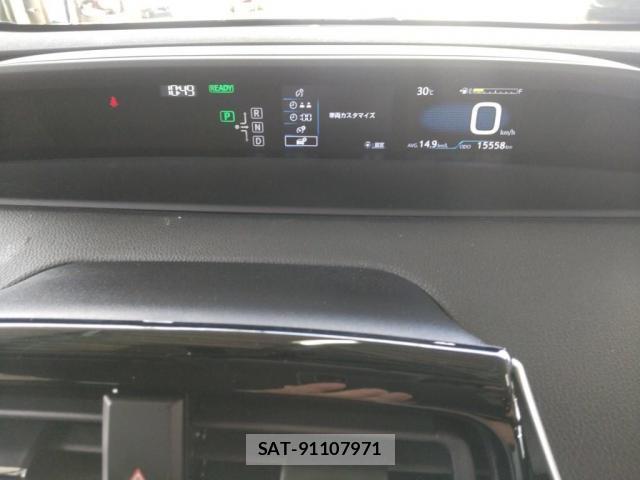 Toyota PRIUS 2017-10 8222225-3
