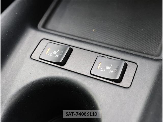 Toyota PRIUS 2021-08 8222436-10