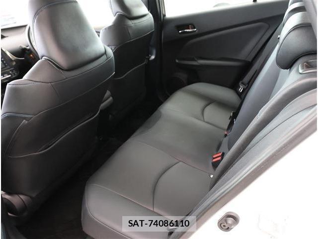 Toyota PRIUS 2021-08 8222436-17