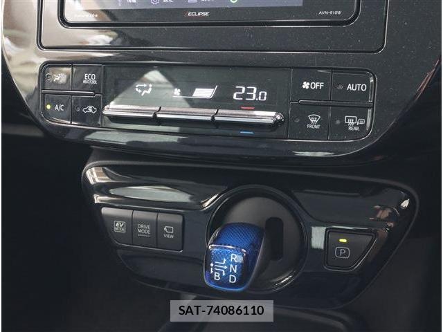 Toyota PRIUS 2021-08 8222436-9
