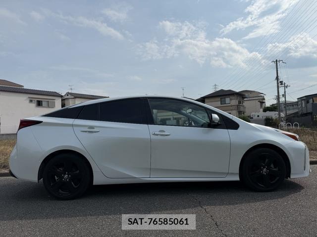 Toyota PRIUS 2020-08 8222501-4