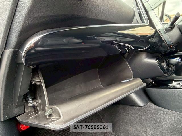 Toyota PRIUS 2020-08 8222501-9