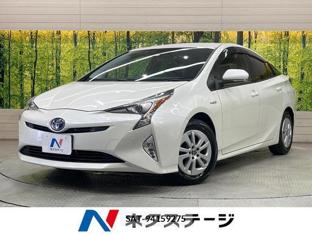 Toyota PRIUS 2018-08 8222640-0