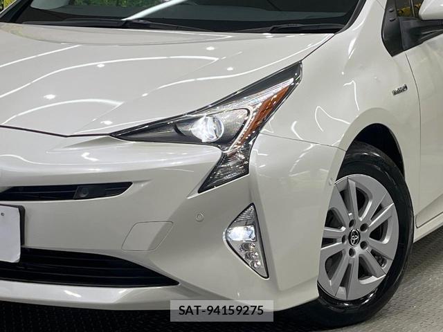 Toyota PRIUS 2018-08 8222640-11