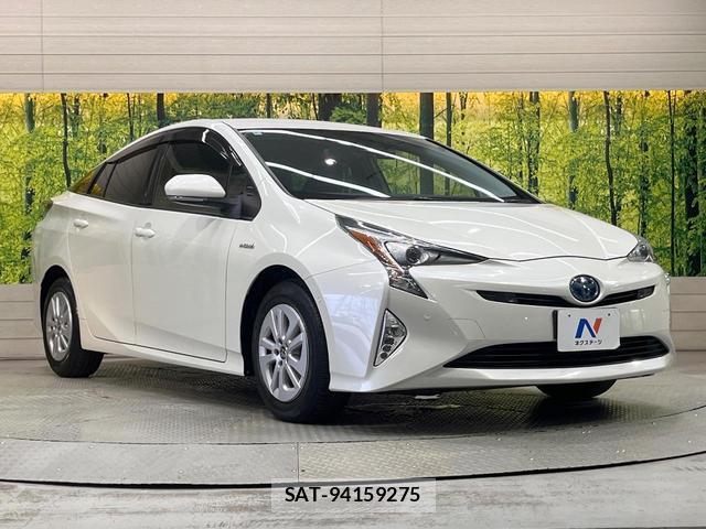 Toyota PRIUS 2018-08 8222640-15