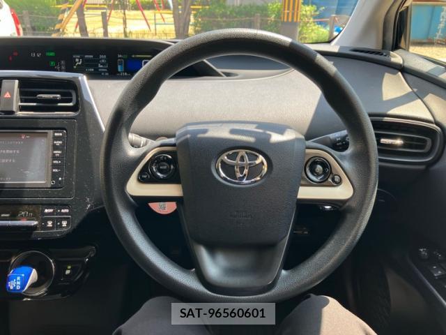 Toyota PRIUS 2016-12 8222705-11