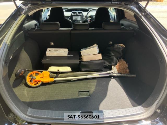 Toyota PRIUS 2016-12 8222705-8