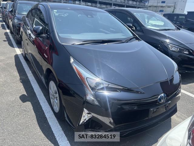 Toyota PRIUS 2018-01 8222798-1