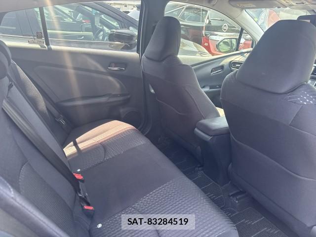Toyota PRIUS 2018-01 8222798-6