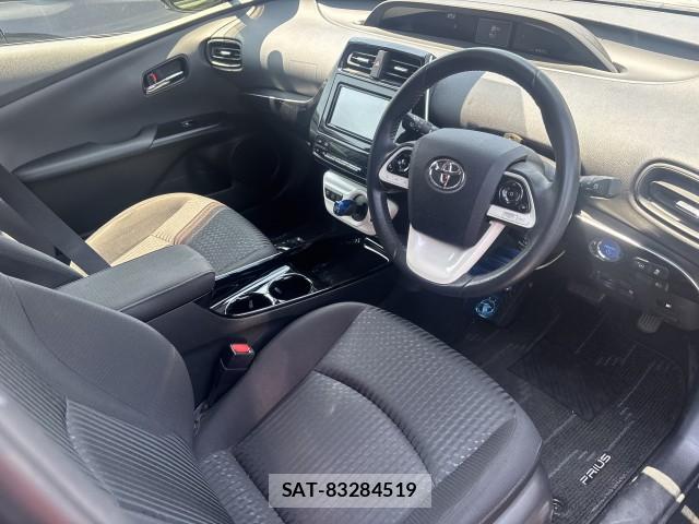 Toyota PRIUS 2018-01 8222798-8
