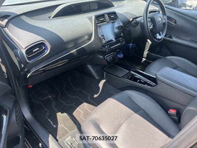 Toyota PRIUS 2021-06 8222806-2