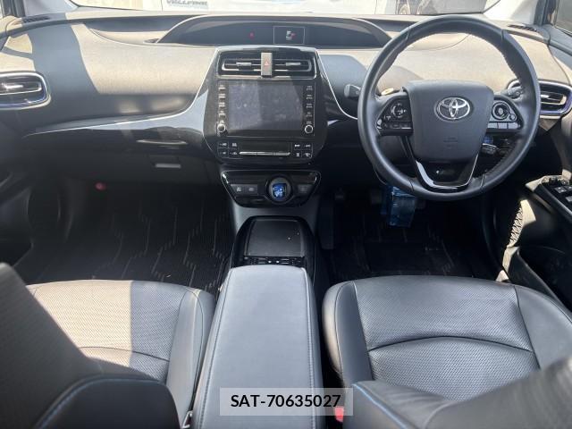 Toyota PRIUS 2021-06 8222806-7