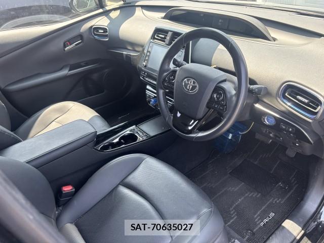 Toyota PRIUS 2021-06 8222806-8