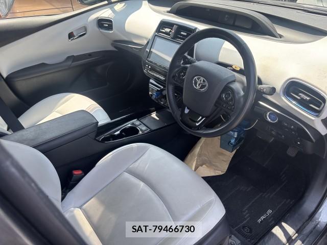 Toyota PRIUS 2021-04 8222815-9