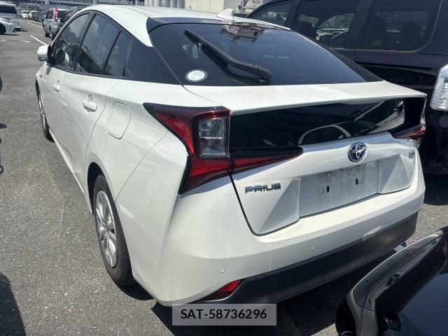 Toyota PRIUS 2019-07 8222816-4
