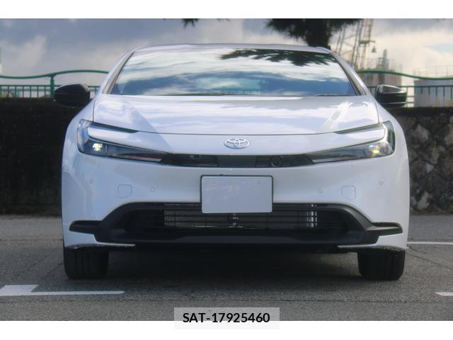 Toyota PRIUS 2024-10 8222933-1