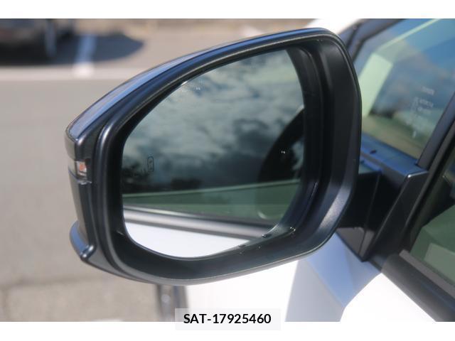Toyota PRIUS 2024-10 8222933-11