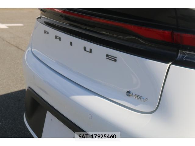 Toyota PRIUS 2024-10 8222933-5