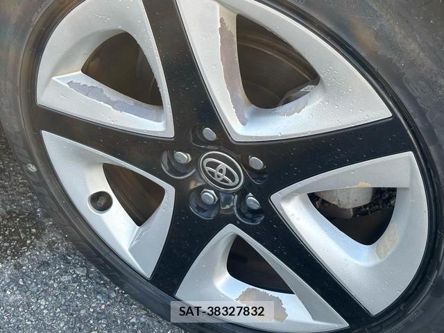 Toyota PRIUS 2016-07 8222934-10