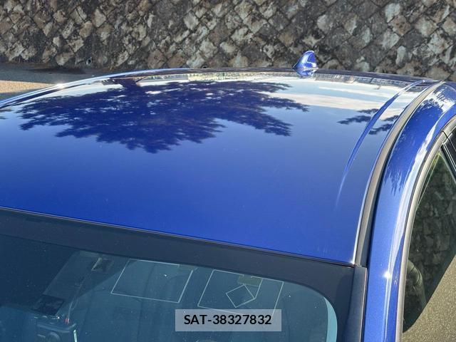 Toyota PRIUS 2016-07 8222934-12