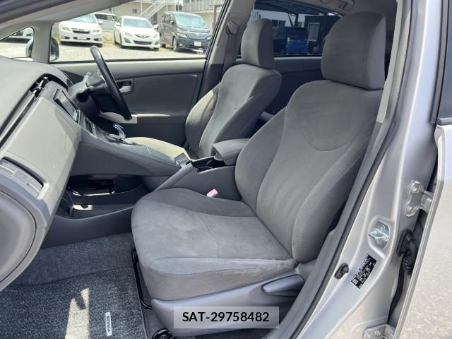 Toyota PRIUS 2010-11 8222965-14