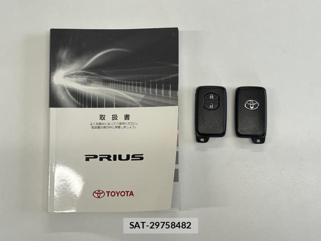 Toyota PRIUS 2010-11 8222965-19