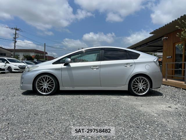 Toyota PRIUS 2010-11 8222965-3