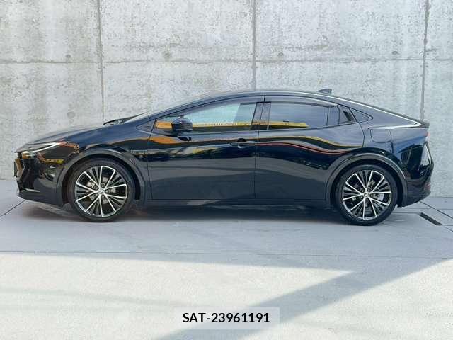 Toyota PRIUS 2025-02 8223194-2