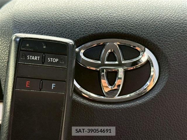 Toyota PRIUS 2016-10 8223202-17